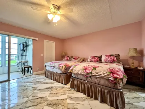 313 Wellington L West Palm Beach FL 33417