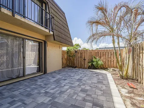 1166 6th Avenue Vero Beach FL 32960