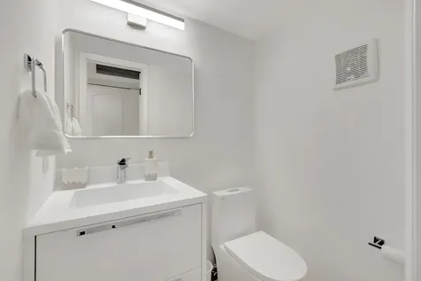 1072 Yarmouth D Boca Raton FL 33434