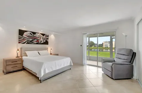 1072 Yarmouth D Boca Raton FL 33434