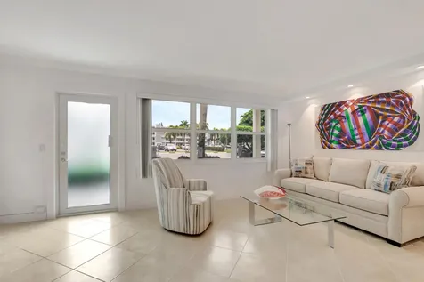 1072 Yarmouth D Boca Raton FL 33434