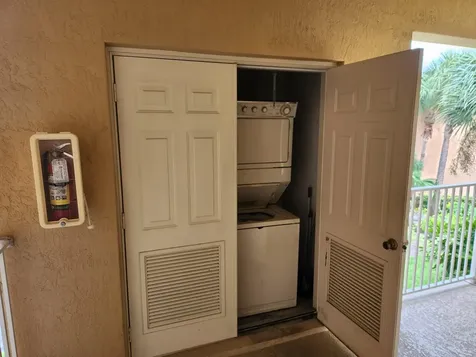 8913 Sandshot Court Port Saint Lucie FL 34986