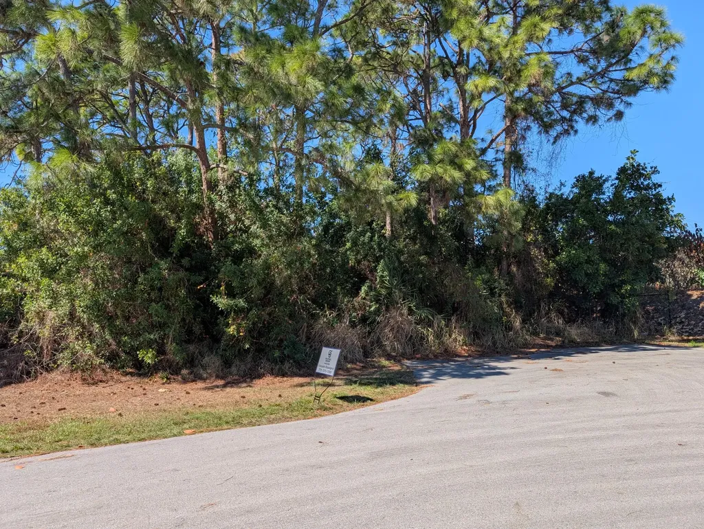 1550 SE Sutton Street Port Saint Lucie FL 34953
