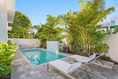 201 Se 4th Avenue Delray Beach FL 33483