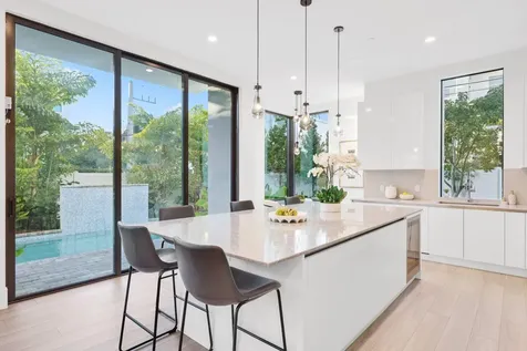201 Se 4th Avenue Delray Beach FL 33483