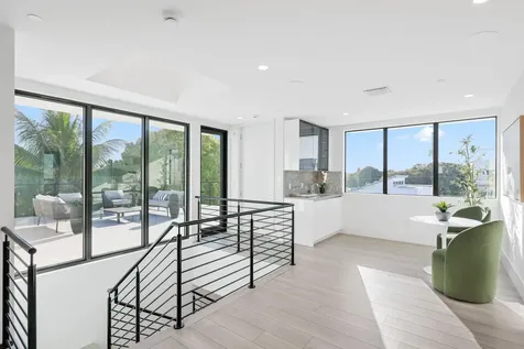 201 Se 4th Avenue Delray Beach FL 33483