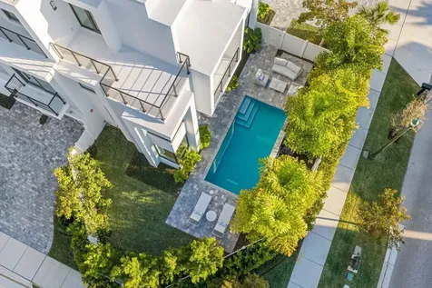 201 Se 4th Avenue Delray Beach FL 33483