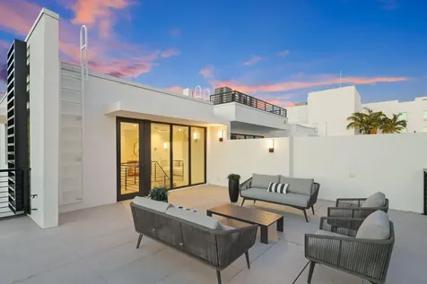 201 Se 4th Avenue Delray Beach FL 33483