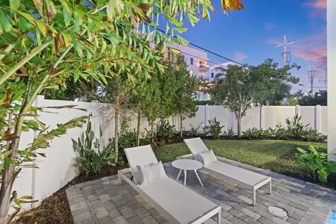 201 Se 4th Avenue Delray Beach FL 33483