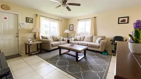 7106 Nw 73rd Avenue Tamarac FL 33321