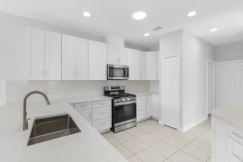 10557 Galleria Street Wellington FL 33414