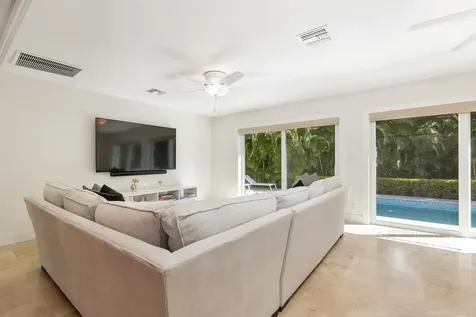 1386 S Atlantic Drive Lantana FL 33462