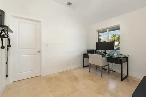 1386 S Atlantic Drive Lantana FL 33462