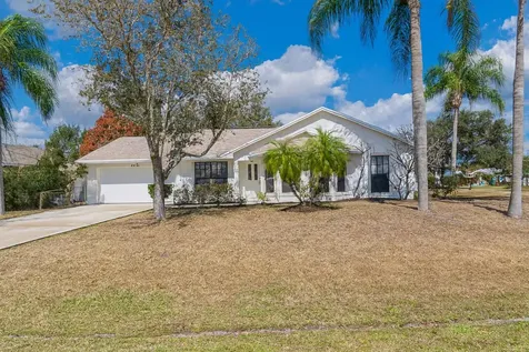 6935 Nw Hershy Circle Port Saint Lucie FL 34983