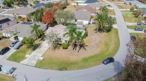 6935 Nw Hershy Circle Port Saint Lucie FL 34983