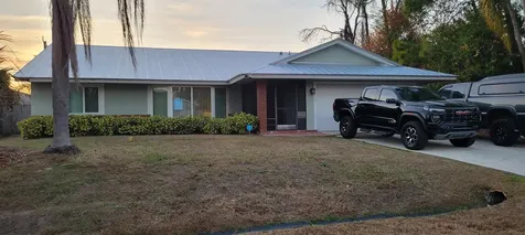 1534 Se Sutton Street Port Saint Lucie FL 34953