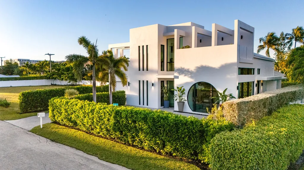21 Hersey Drive Ocean Ridge FL 33435