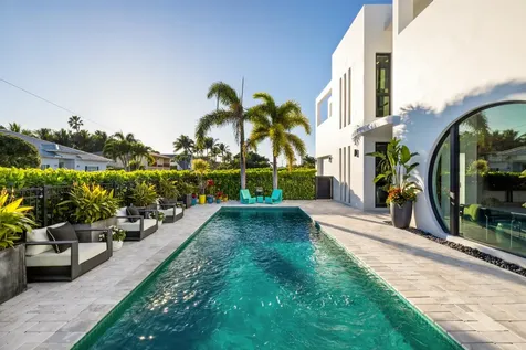 21 Hersey Drive Ocean Ridge FL 33435