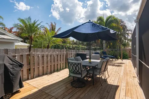 4095 Se Bay Avenue Stuart FL 34997