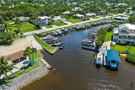 4095 Se Bay Avenue Stuart FL 34997