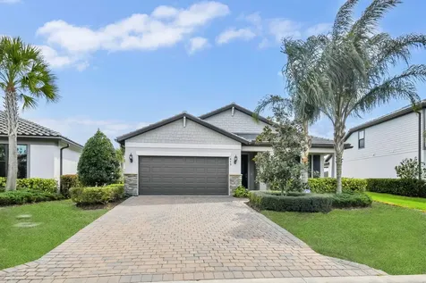 479 Se Vallarta Drive Port Saint Lucie FL 34984