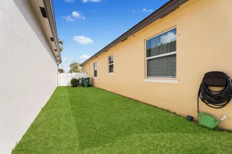 12552 Nw Toblin Lane Port Saint Lucie FL 34987