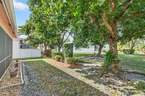 9503 Sandpiper Lane West Palm Beach FL 33411