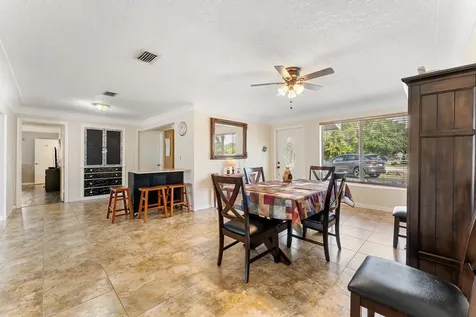1042 Sw 23rd Avenue Boynton Beach FL 33426