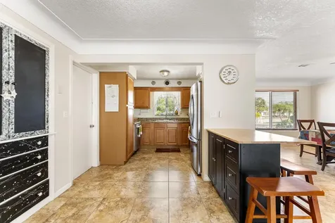 1042 Sw 23rd Avenue Boynton Beach FL 33426