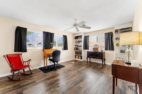 1042 Sw 23rd Avenue Boynton Beach FL 33426