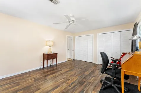 1042 Sw 23rd Avenue Boynton Beach FL 33426