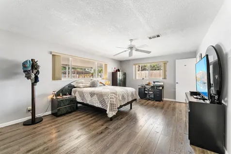 1042 Sw 23rd Avenue Boynton Beach FL 33426