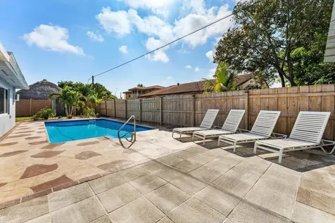 1042 Sw 23rd Avenue Boynton Beach FL 33426