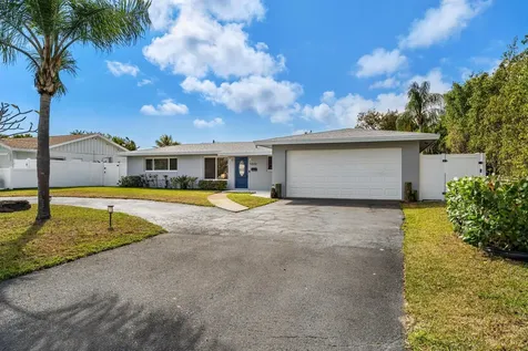 1042 Sw 23rd Avenue Boynton Beach FL 33426