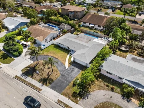 1042 Sw 23rd Avenue Boynton Beach FL 33426