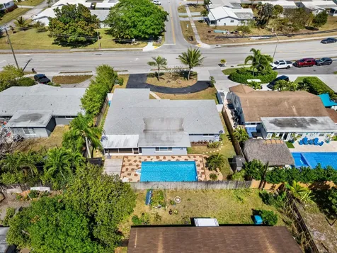 1042 Sw 23rd Avenue Boynton Beach FL 33426