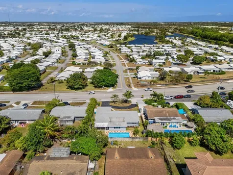 1042 Sw 23rd Avenue Boynton Beach FL 33426