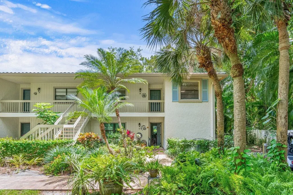 22 Westgate Lane Boynton Beach FL 33436