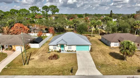1589 Sw Fortune Road Port Saint Lucie FL 34953