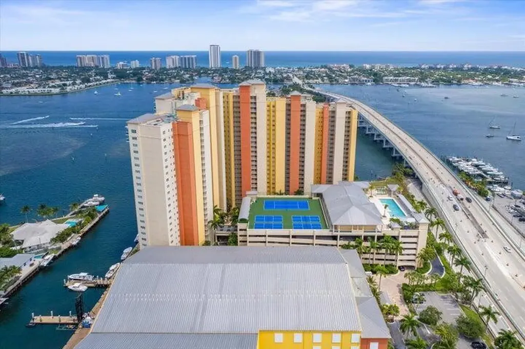2650 Lake Shore Drive Riviera Beach FL 33404