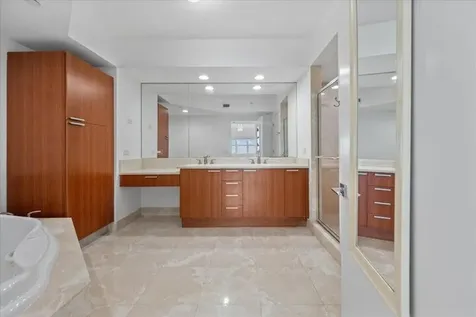 2650 Lake Shore Drive Riviera Beach FL 33404