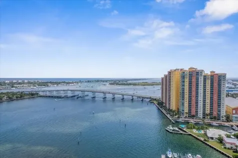 2650 Lake Shore Drive Riviera Beach FL 33404
