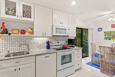 7 Stratford Drive Boynton Beach FL 33436