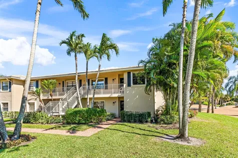 7 Stratford Drive Boynton Beach FL 33436