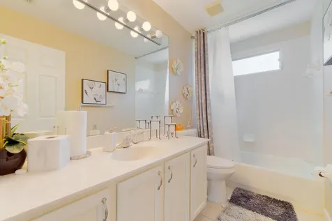 3887 Hamilton Key West Palm Beach FL 33411