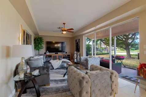 3887 Hamilton Key West Palm Beach FL 33411
