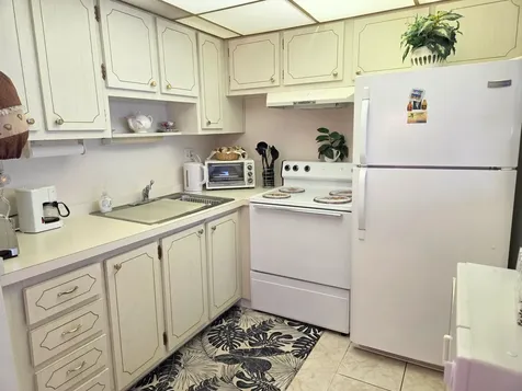 2180 Lake Osborne Drive Lake Worth Beach FL 33461