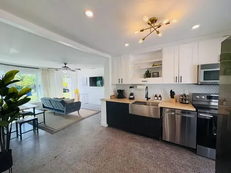 2711 Ne 11th Terrace Pompano Beach FL 33064