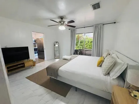 2711 Ne 11th Terrace Pompano Beach FL 33064