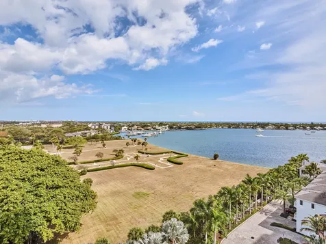 1 Water Club Way North Palm Beach FL 33408